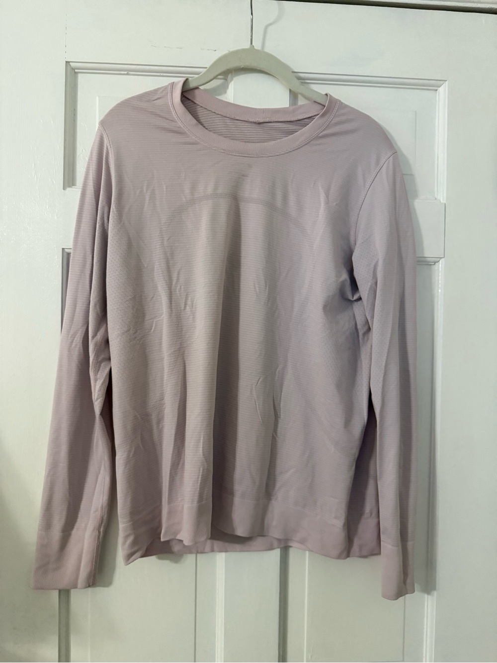 lululemon athletica Relaxed Swiftly Soft Pink Long Sleeve Crewneck